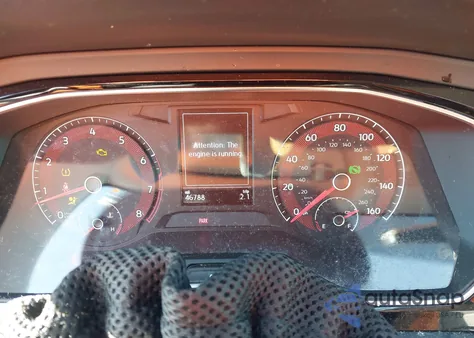 2019 Volkswagen Jetta 1.4T R-Line/1.4T S/1.4T Se z USA, uszkodzony, nr VIN 3VWC57BU8KM178131